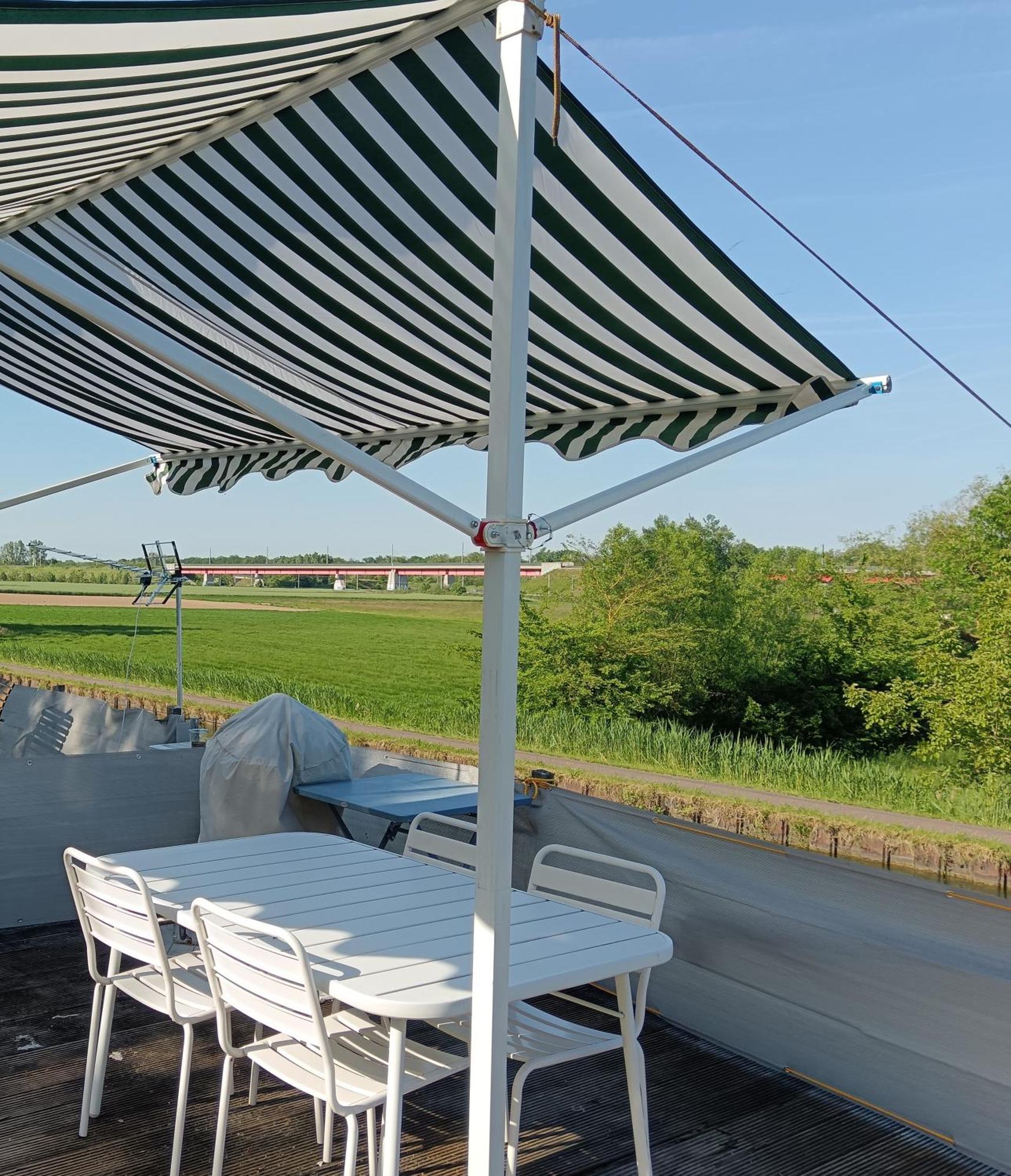 Le Logement Du Marinier Eckwersheim الغرفة الصورة